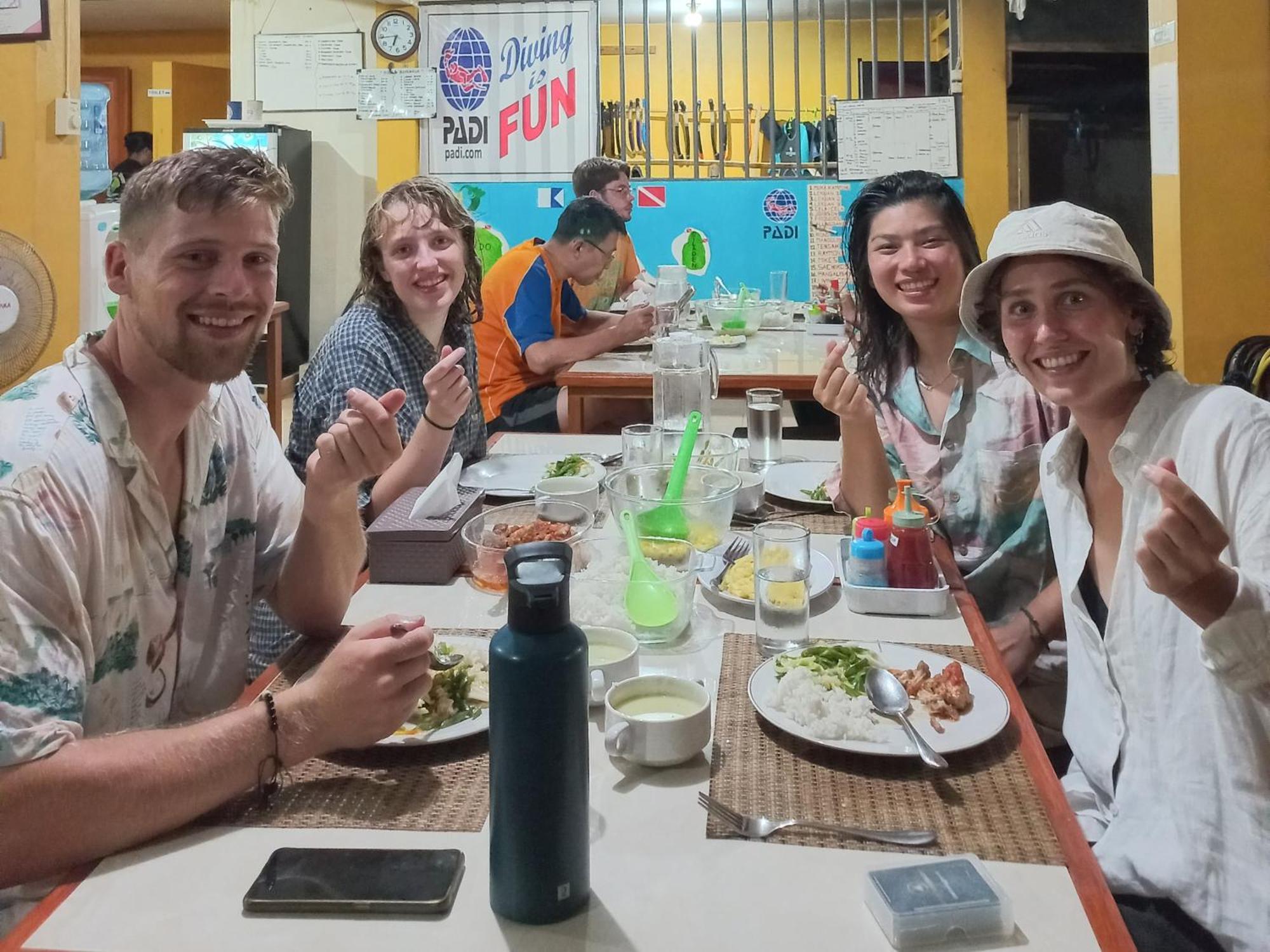 4 Sisters Divers Bunaken Εξωτερικό φωτογραφία