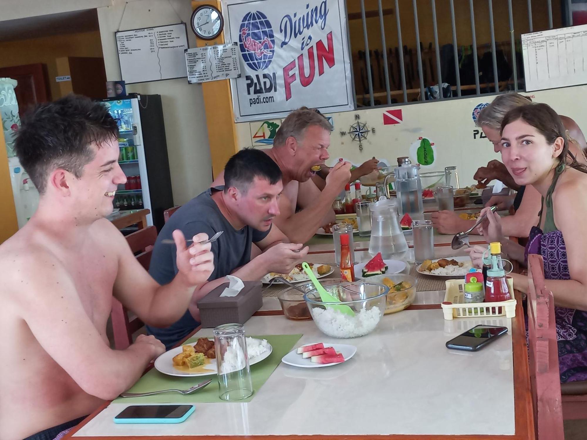 4 Sisters Divers Bunaken Εξωτερικό φωτογραφία